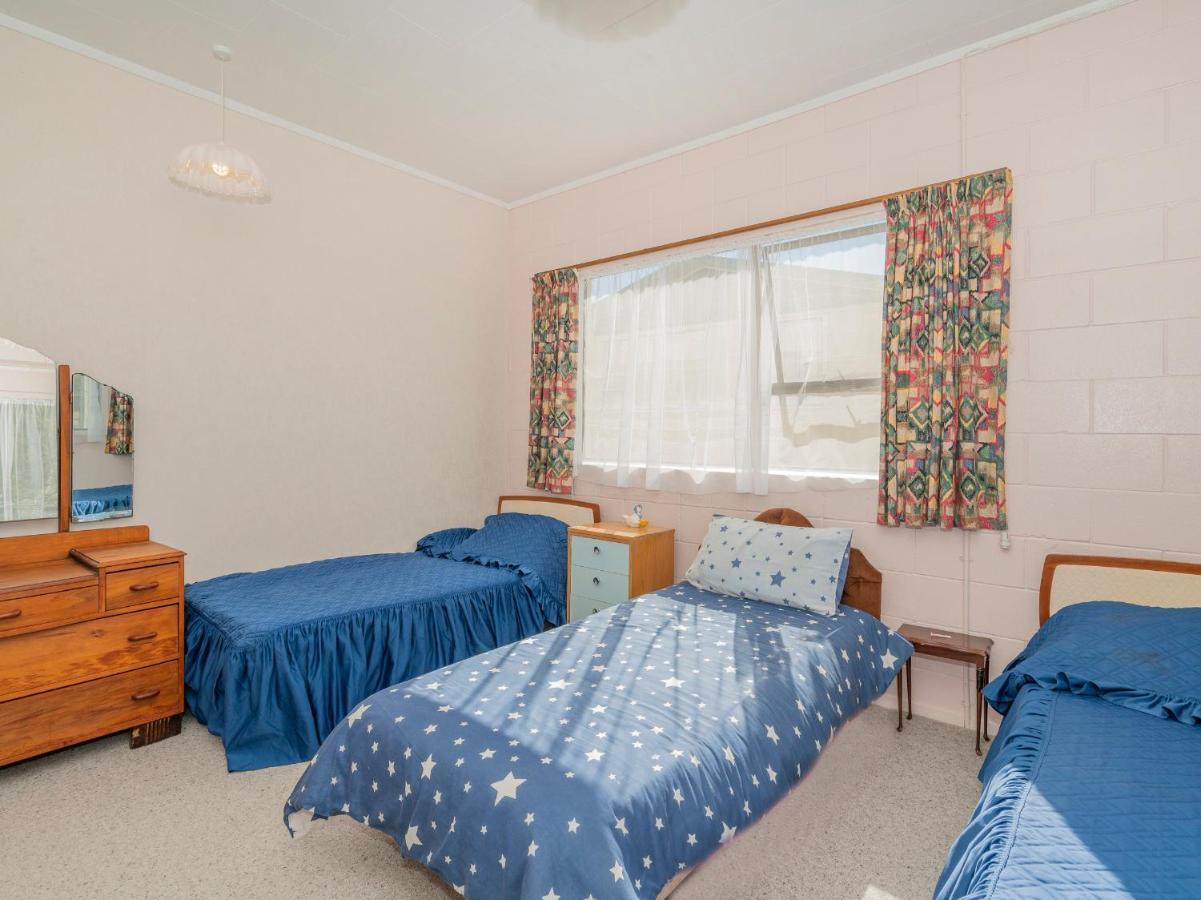Cosy At Cooks - Cooks Beach Downstairs Unit Екстер'єр фото