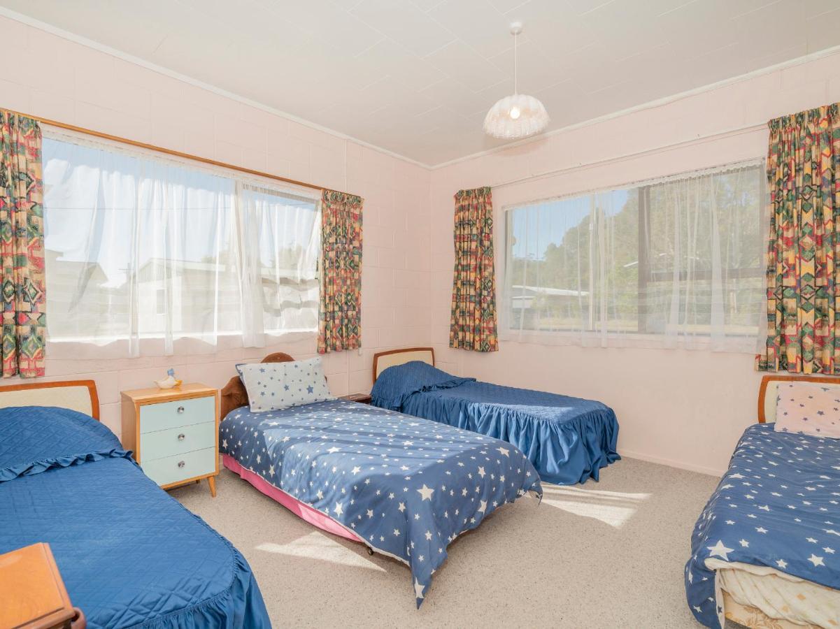 Cosy At Cooks - Cooks Beach Downstairs Unit Екстер'єр фото
